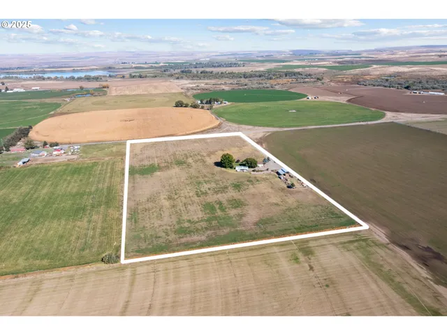 $975,000 | 34656 County 1172 Road, Stanfield, OR 97875