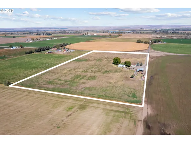 $975,000 | 34656 County 1172 Road, Stanfield, OR 97875