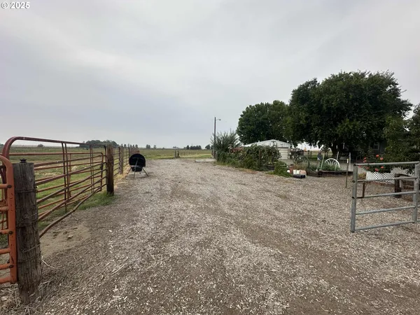 $950,000 | 34656 County 1172 Road, Stanfield, OR 97875