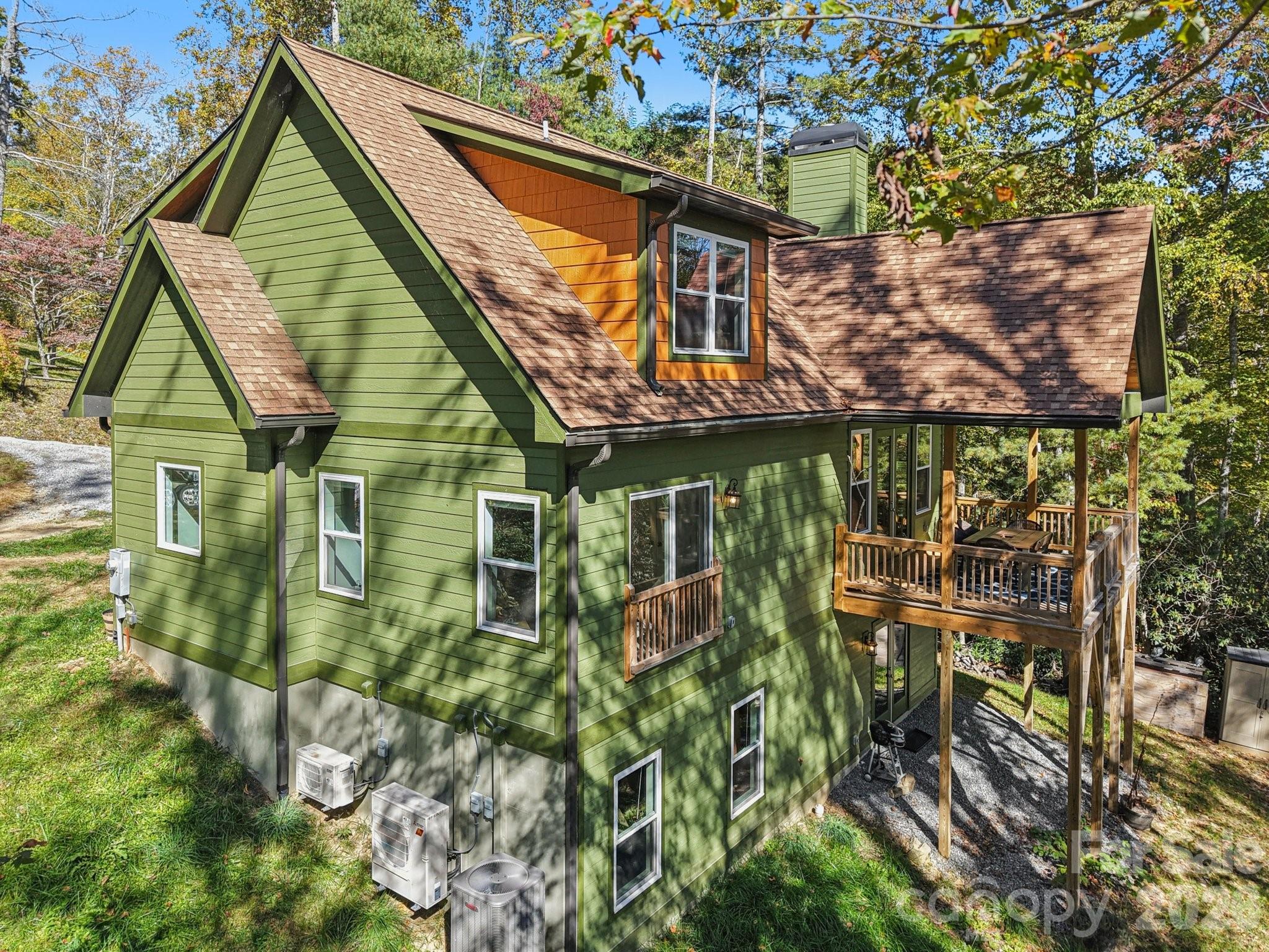 1367 Old Mill Road Hendersonville, NC 28792 - Photo 32 of 35