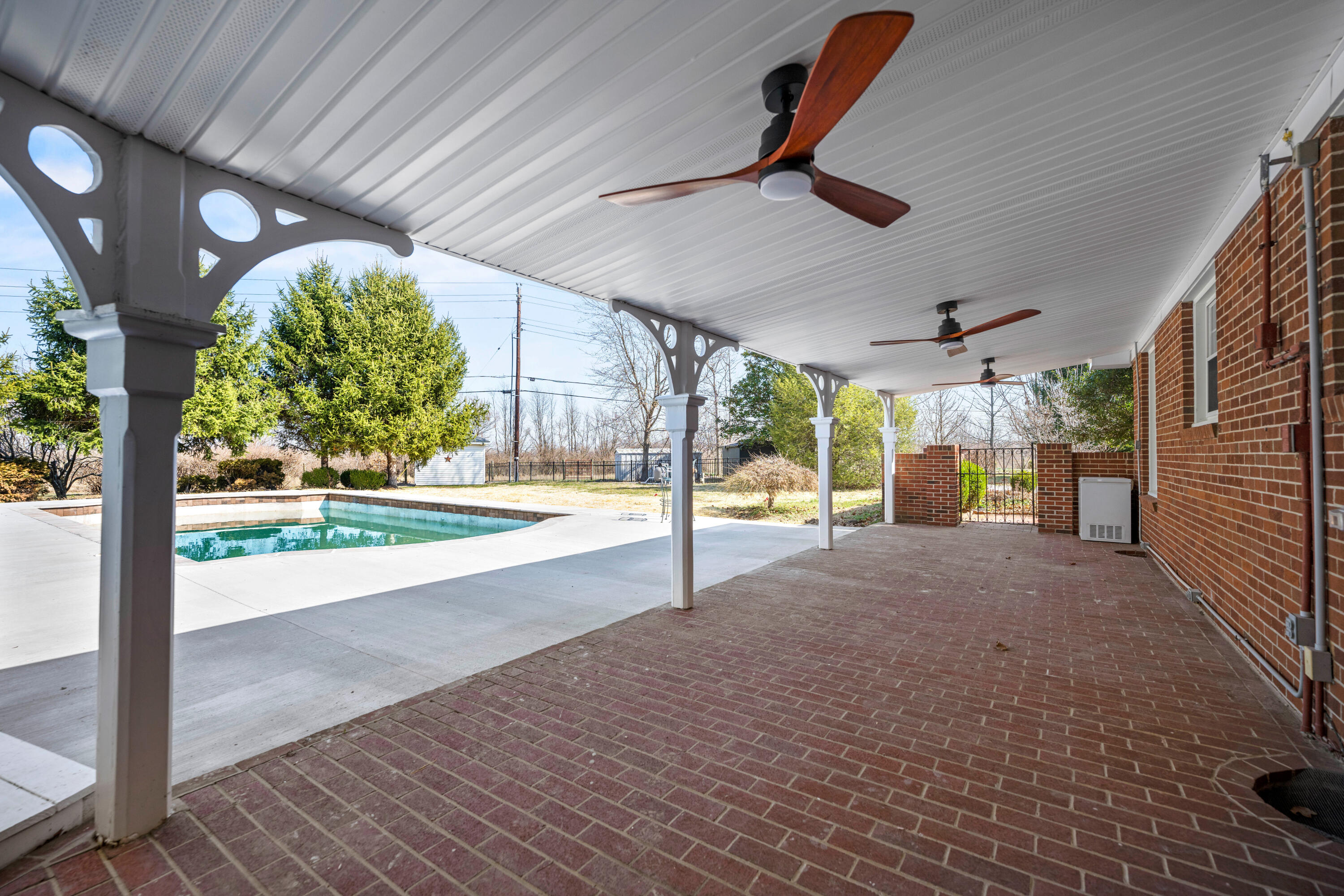 465 Boone Trail Road Danville, KY 40422 - Photo 4 of 42 20240226-465-Boone-Trail-Rd-tem-008-2