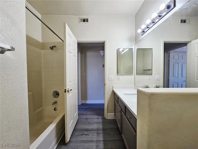 $1,460 | 7143 South Durango Drive, Unit 210, Las Vegas, NV 89113