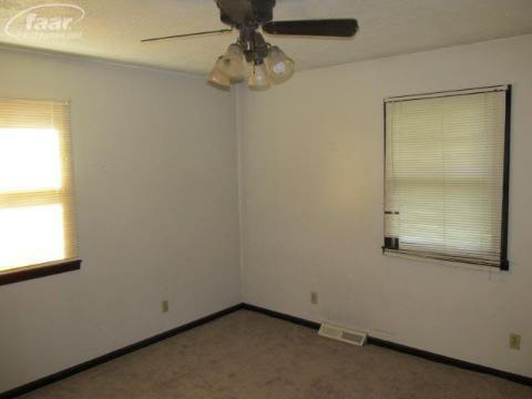 10036 West Stanley Road Flushing, MI 48433 - Photo 9 of 19 20166250-8.JPG
