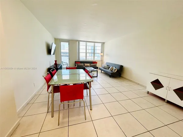 $5,000 | 100 Lincoln Road, Unit 1241, Miami Beach, FL 33139