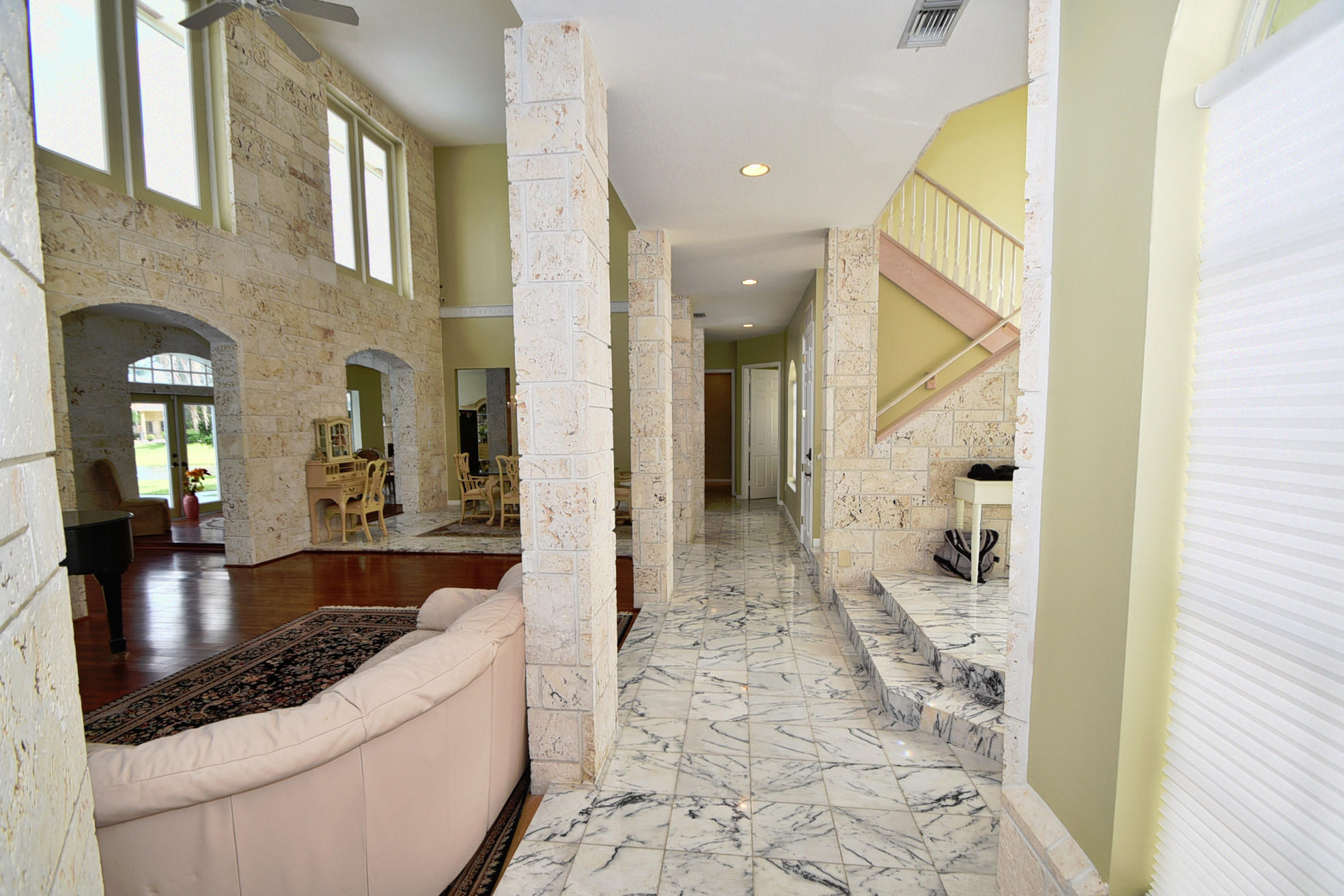 16082 Rio Del Sol Delray Beach, FL 33446 - Photo 5 of 57 DSC_5915