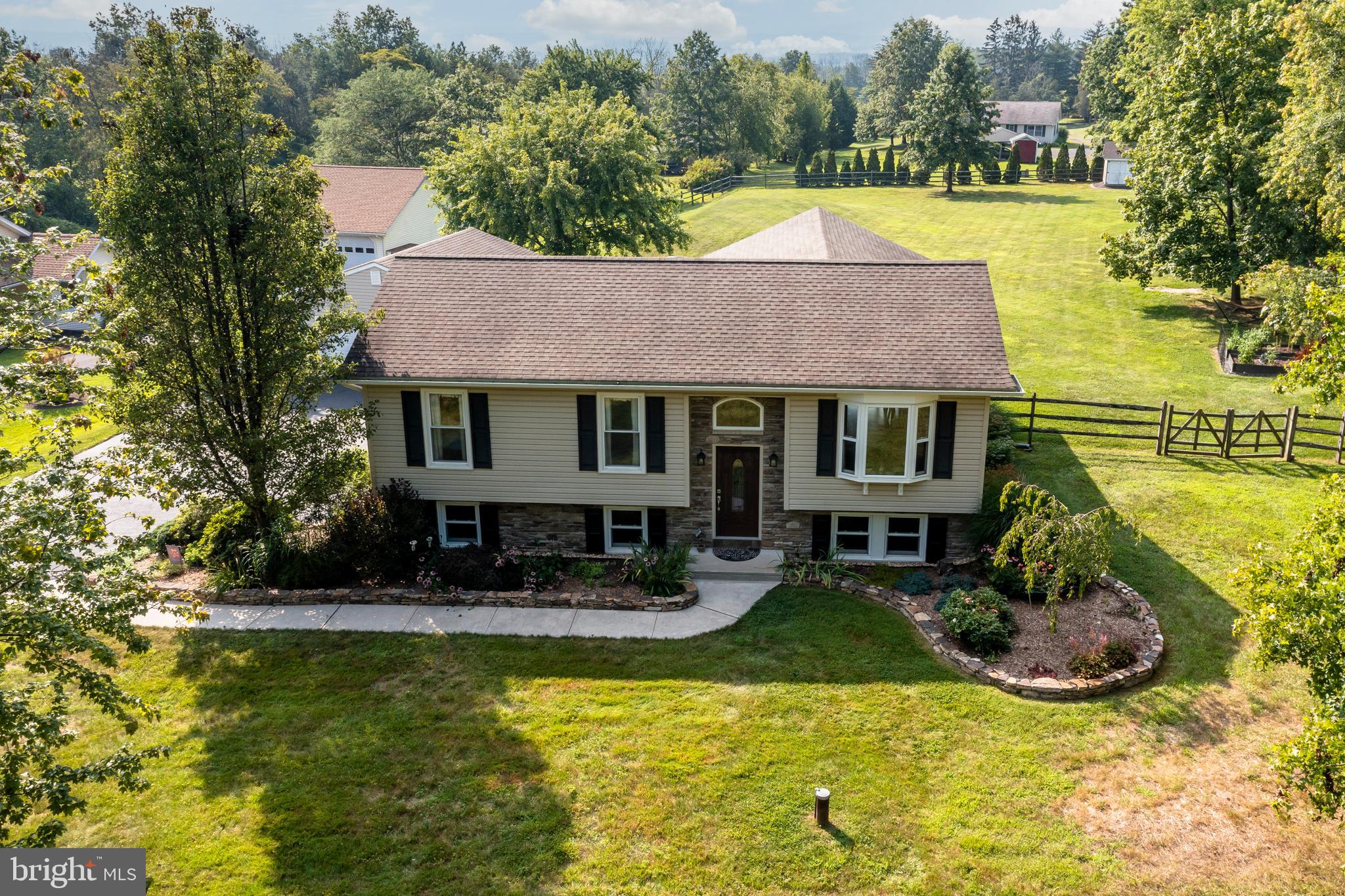 4200 Campbell Road Pennsburg, PA 18073 - Photo 3 of 40 Gallery Image 3