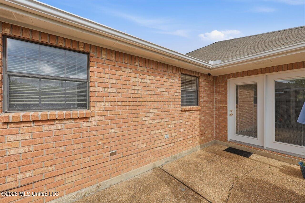 214 Waterfall Way Clinton, MS 39056 - Photo 26 of 28 31-214 Waterfall Way _ Hometoursms.com