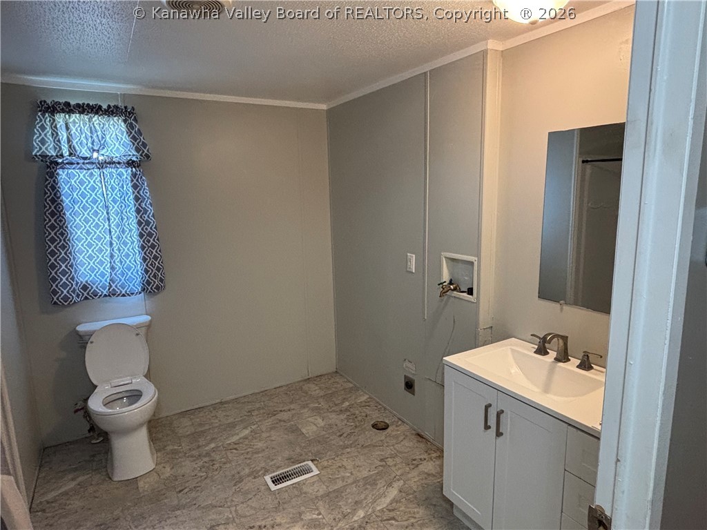 6078 Charleston Road Bancroft, WV 25011 - Photo 5 of 12 Gallery Image 5