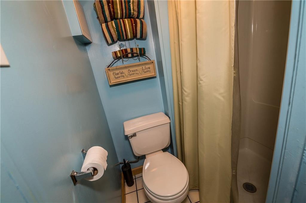 104 Ewing Road McKees Rocks, PA 15136 - Photo 17 of 22