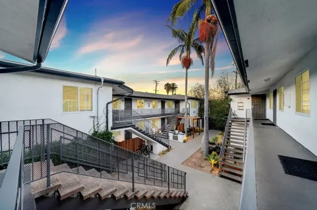 a view of entryway with a front door