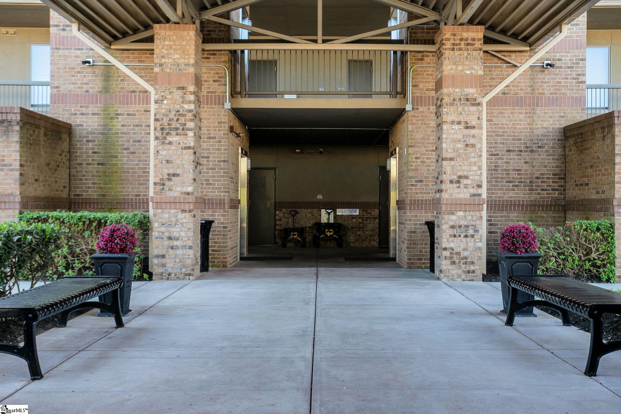 700 Watermarke Lane Anderson, SC 29625 - Photo 2 of 50