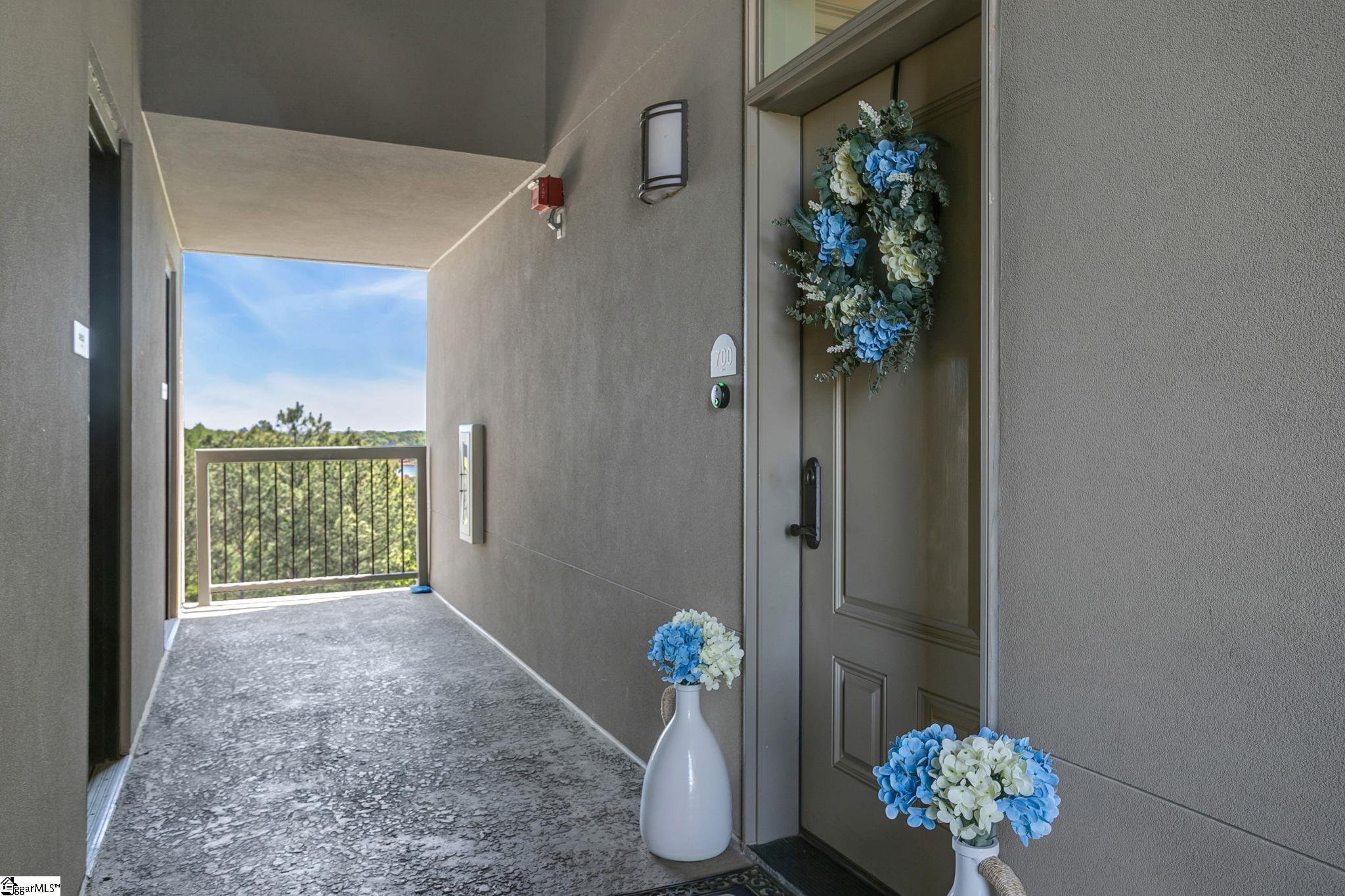 700 Watermarke Lane Anderson, SC 29625 - Photo 3 of 50