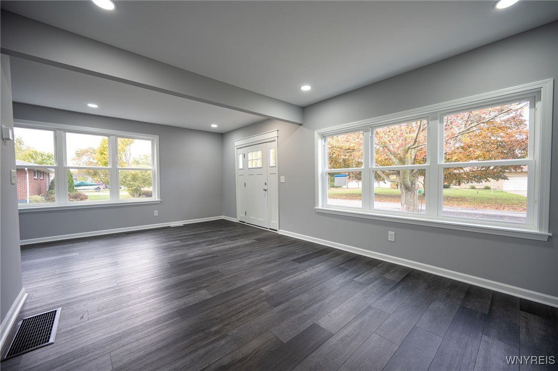 5683 Dover Road Hamburg, NY 14085 - Photo 6 of 50