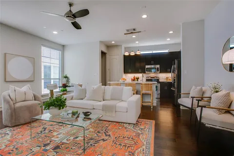 $439,000 | 2100 North Fitzhugh Avenue, Unit H, Dallas, TX 75204