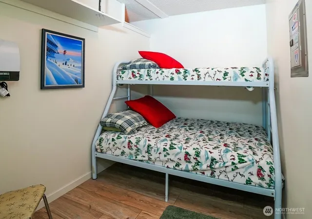 $495,000 | 220 Tanner Way, Unit 206, Snoqualmie Pass, WA 98068