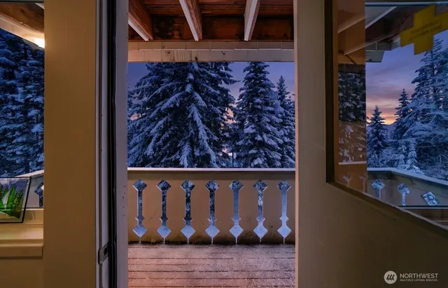 $495,000 | 220 Tanner Way, Unit 206, Snoqualmie Pass, WA 98068
