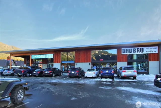 $495,000 | 220 Tanner Way, Unit 206, Snoqualmie Pass, WA 98068