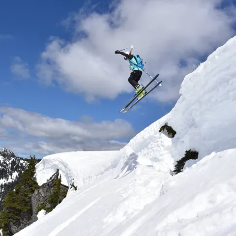 $495,000 | 220 Tanner Way, Unit 206, Snoqualmie Pass, WA 98068