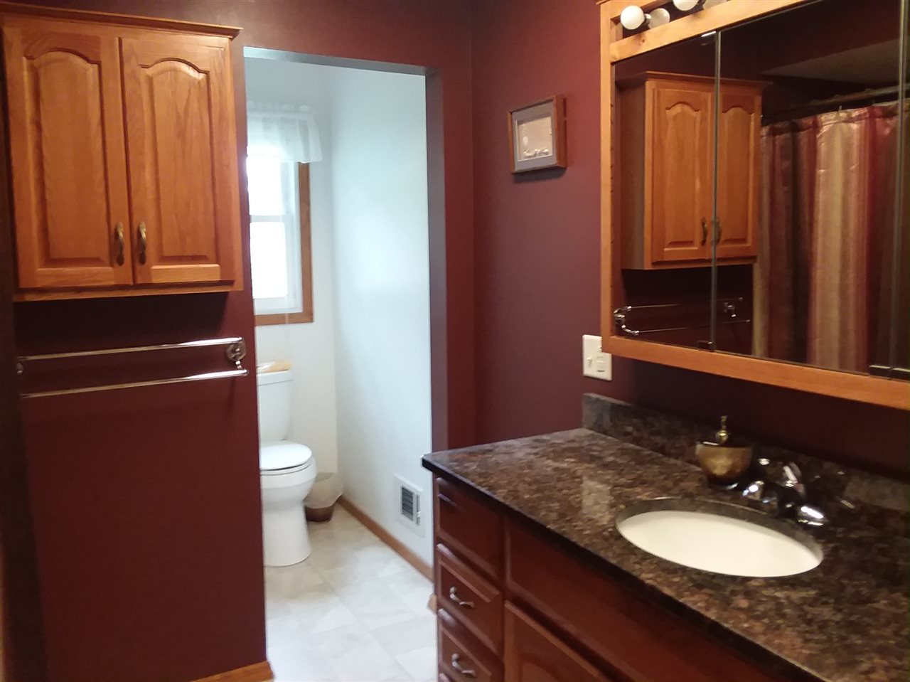 907 North Hawthorne Road Marion, IN 46952 - Photo 12 of 28 Gallery Image 12