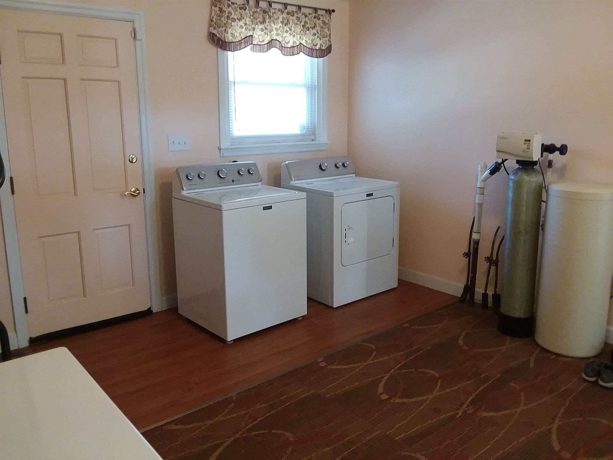 907 North Hawthorne Road Marion, IN 46952 - Photo 17 of 28 Gallery Image 17