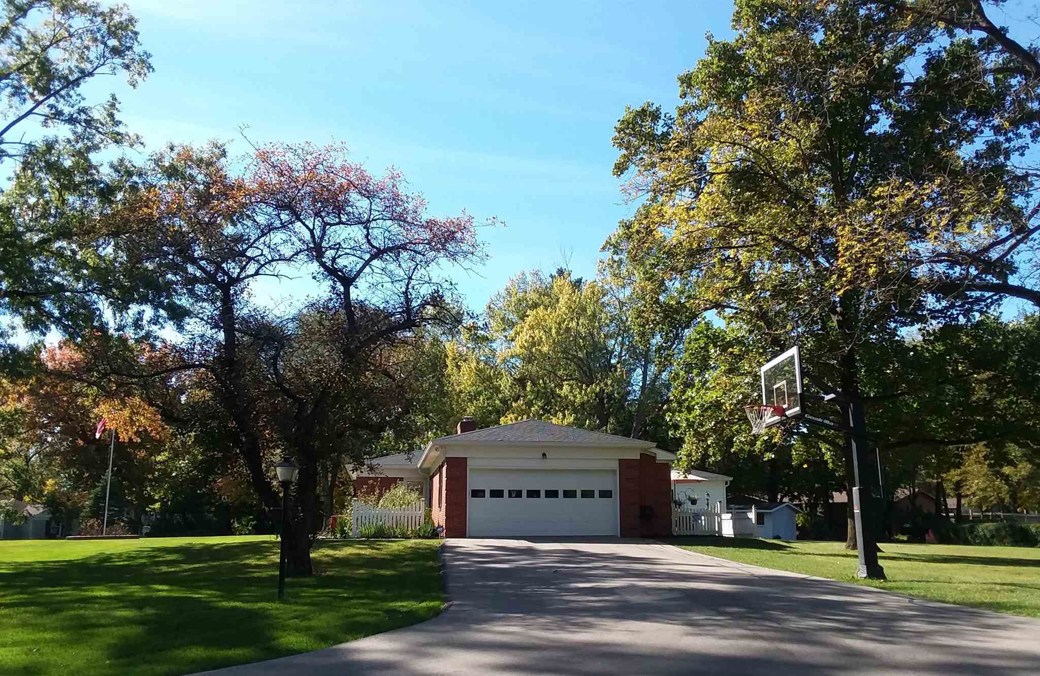 907 North Hawthorne Road Marion, IN 46952 - Photo 26 of 28 Gallery Image 26