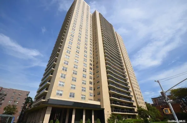$749,000 | 110-11 Queens Boulevard, Unit 2H | Forest Hills