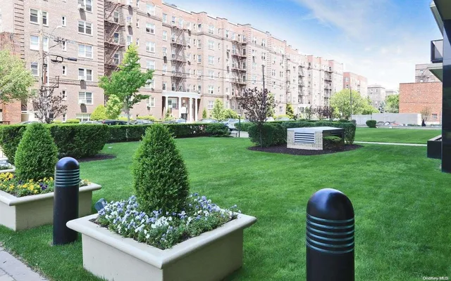 $749,000 | 110-11 Queens Boulevard, Unit 2H | Forest Hills