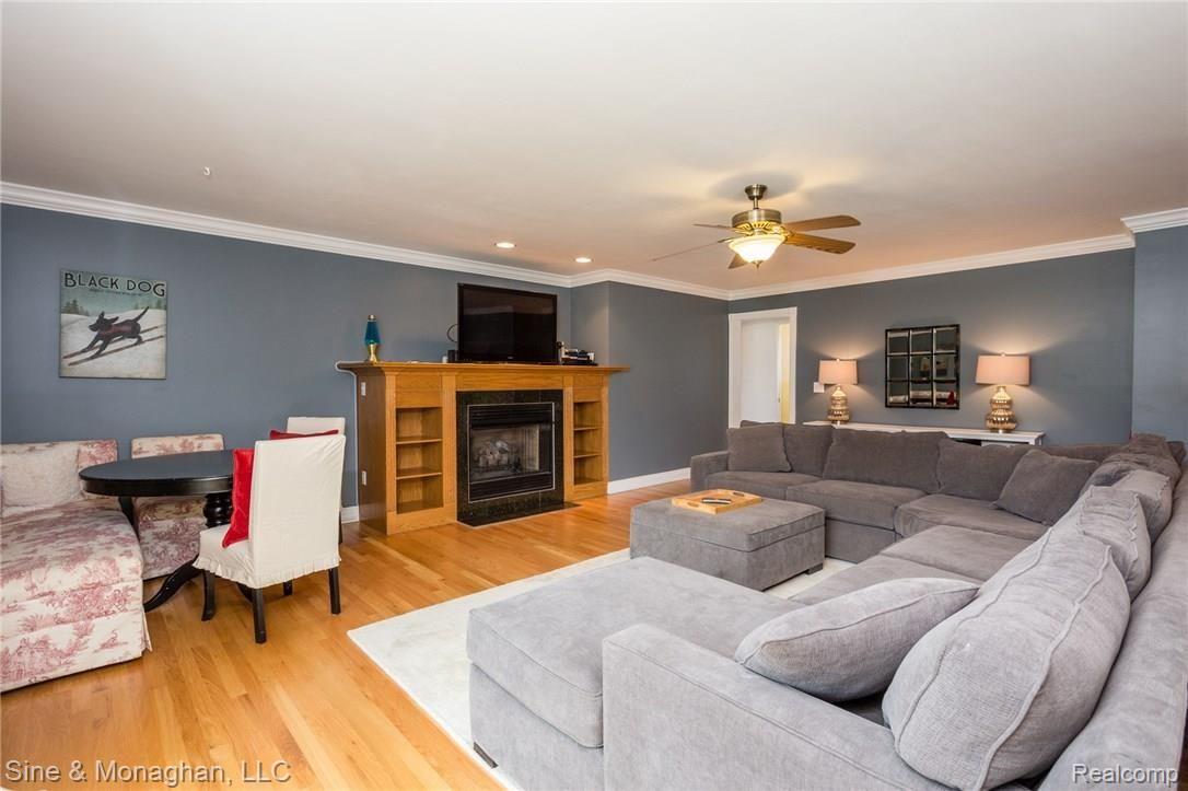 20 North Duval Road Grosse Pointe, MI 48236 - Photo 19 of 49 20 N Duval small032.jpg
