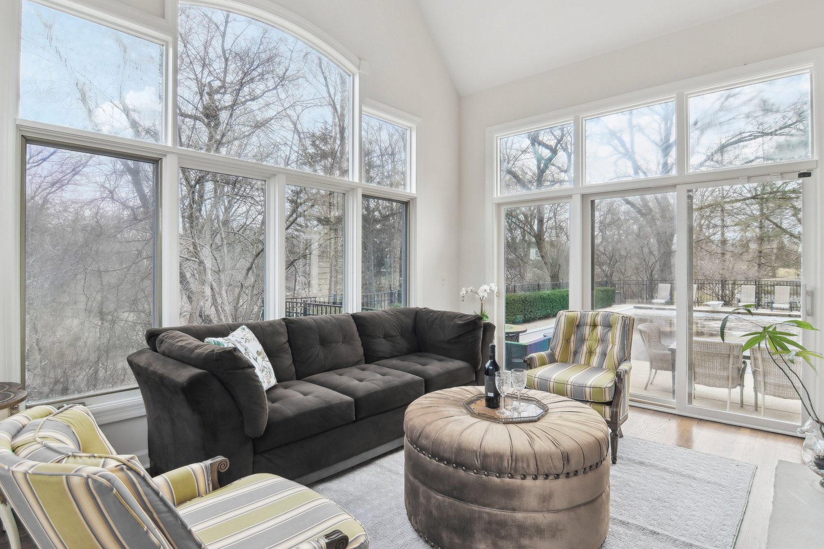 1005 Bridle Lane Cary, IL 60013 - Photo 11 of 64 a living room with furniture and a large window