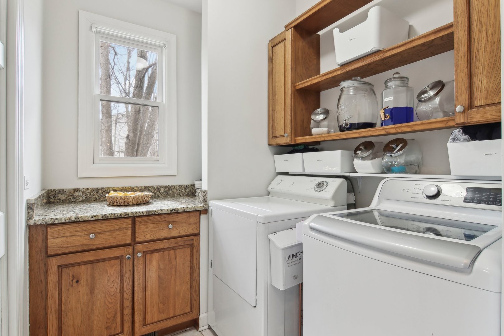 1005 Bridle Lane Cary, IL 60013 - Photo 23 of 64 a utility room with dryer and washer