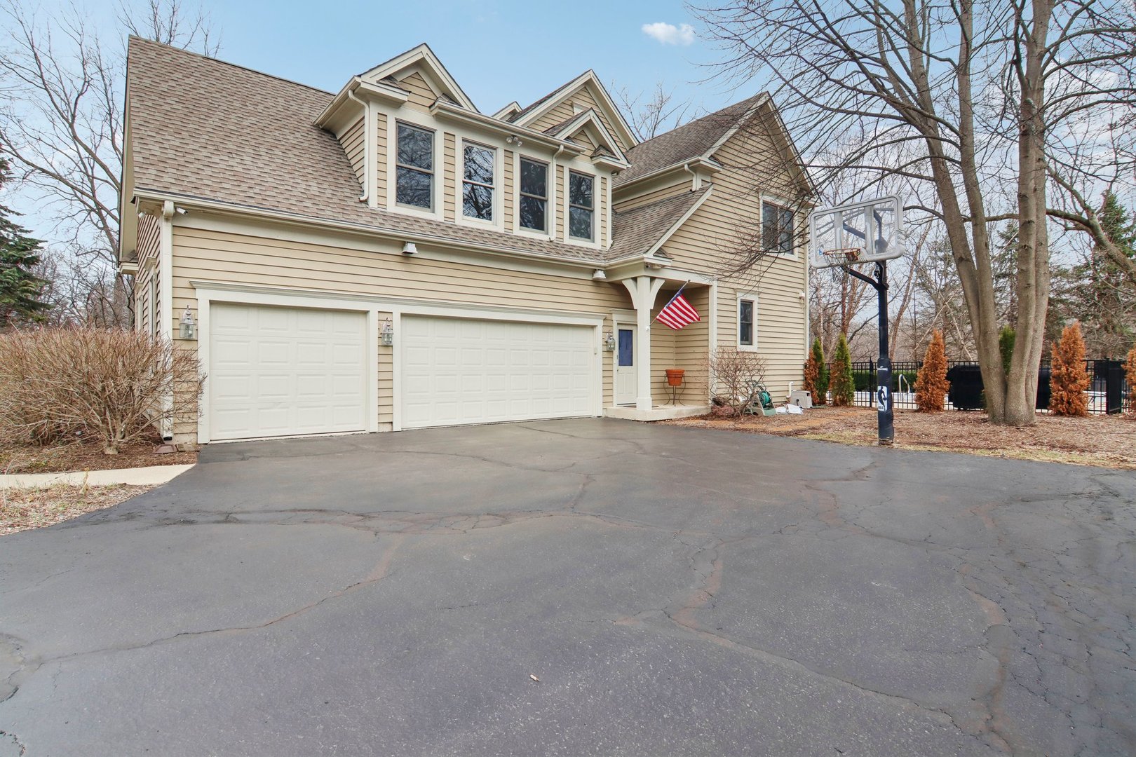 1005 Bridle Lane Cary, IL 60013 - Photo 46 of 64 a view of a white apartments with large windows
