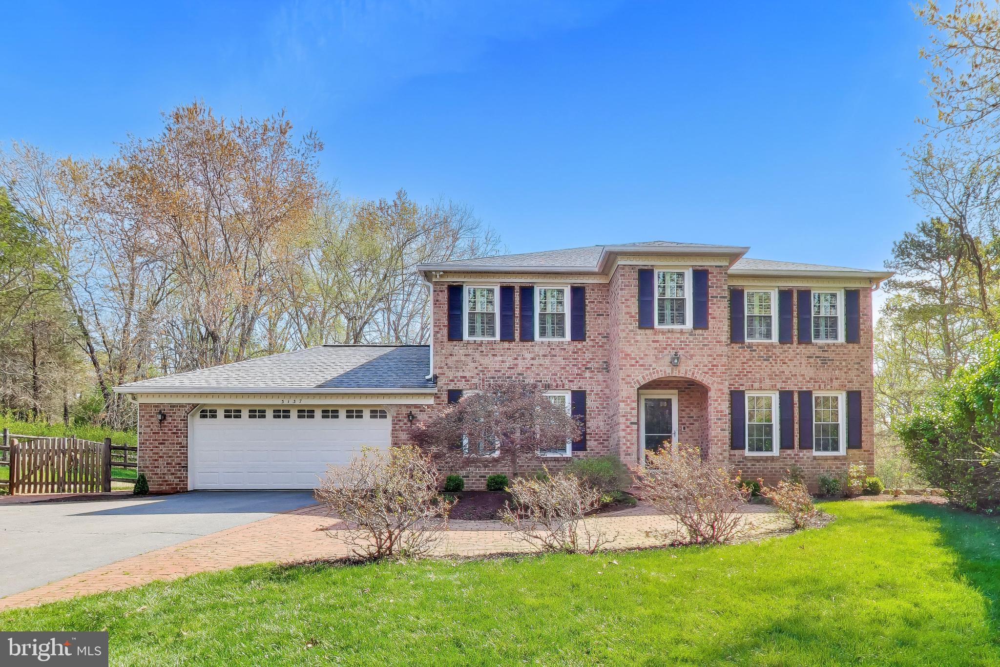3137 Hunt Road Oakton, VA 22124 - Photo 2 of 93 Professionally Manicured Gardens