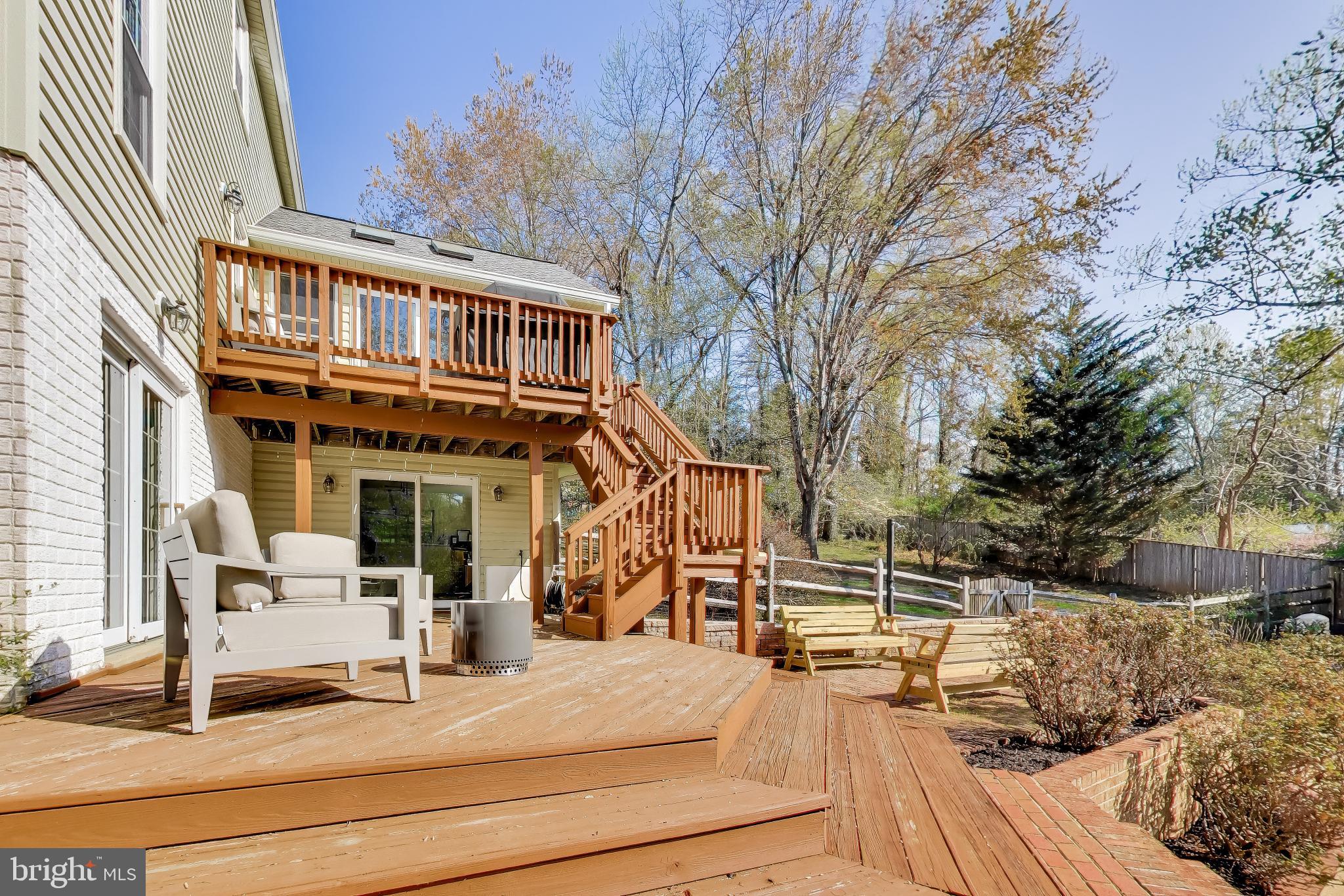 3137 Hunt Road Oakton, VA 22124 - Photo 62 of 93 Lower Deck with Steps to Pool