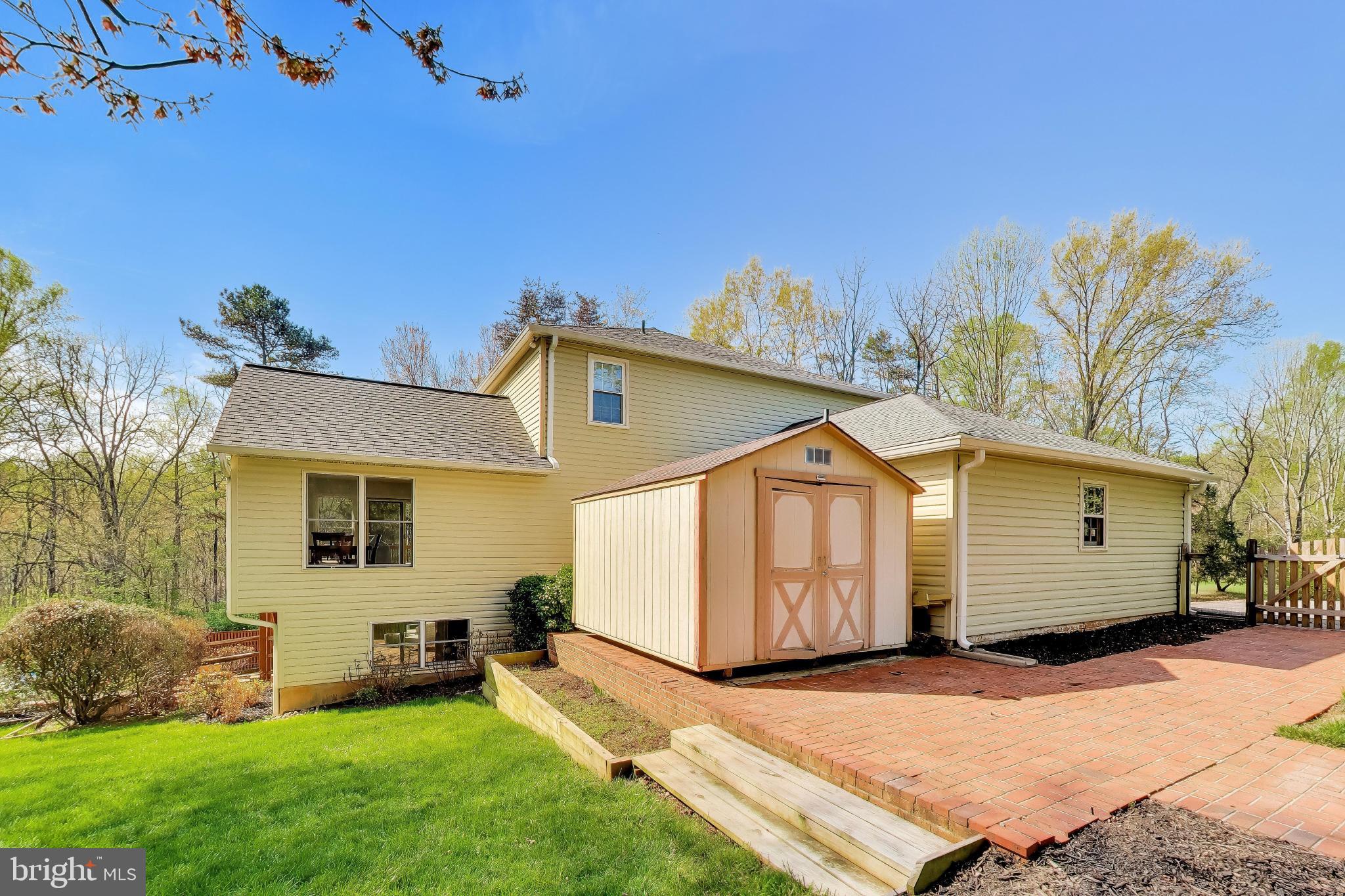 3137 Hunt Road Oakton, VA 22124 - Photo 76 of 93 Side of Home/Brick Patio