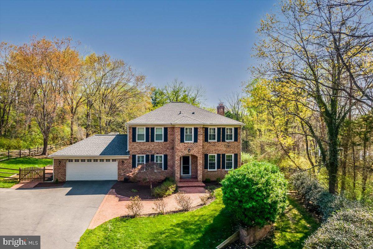 3137 Hunt Road Oakton, VA 22124 - Photo 85 of 93 Front Exterior Aerial View