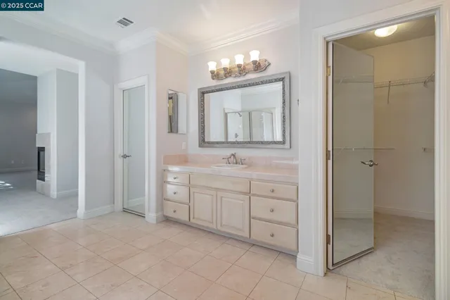 a house view with a outdoor space