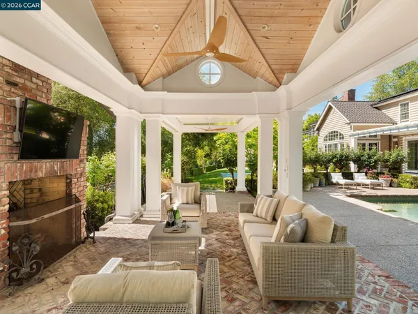 $5,458,800 | 295 Barrington Lane, Alamo, CA 94507