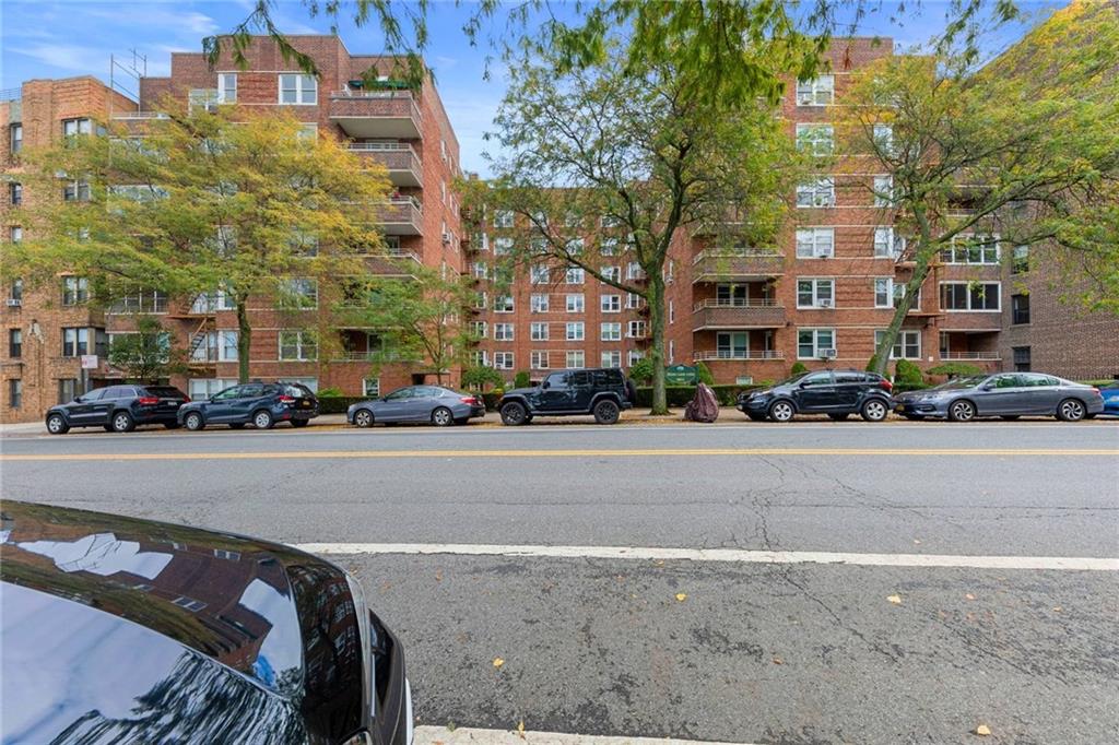 9801 Shore Road, Unit 1D Brooklyn, NY 11209 - Photo 17 of 20 Gallery Image 17