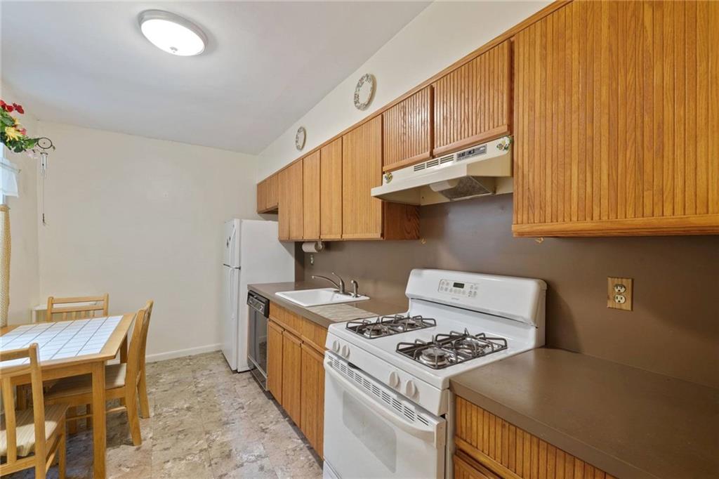 9801 Shore Road, Unit 1D Brooklyn, NY 11209 - Photo 7 of 20 Gallery Image 7