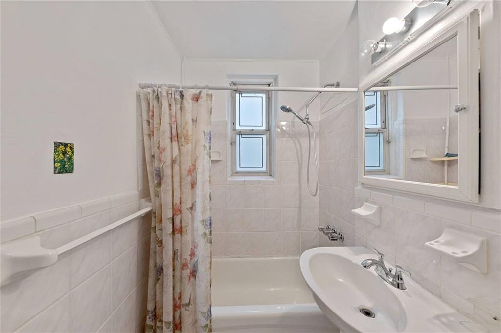 9801 Shore Road, Unit 1D Brooklyn, NY 11209 - Photo 10 of 20 Gallery Image 10