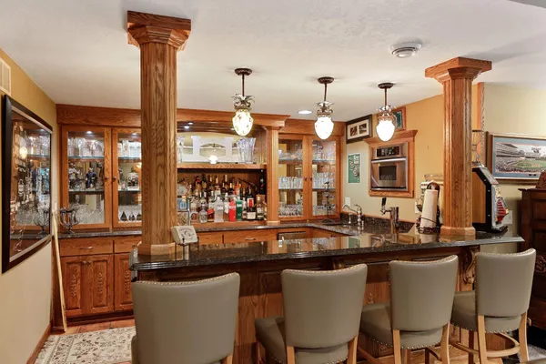 $1,049,000 | 241 Starrwood, Hudson, WI 54016