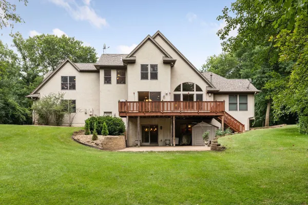 $1,049,000 | 241 Starrwood, Hudson, WI 54016