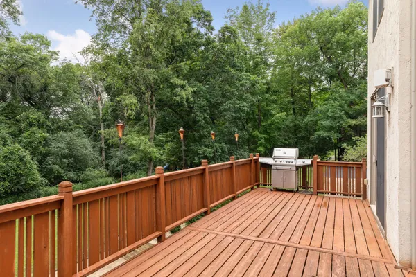 $1,049,000 | 241 Starrwood, Hudson, WI 54016