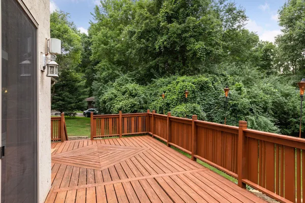 $1,049,000 | 241 Starrwood, Hudson, WI 54016