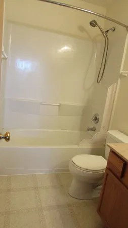 $384,900 | 21401 Prestwick Drive, Crest Hill, IL 60403