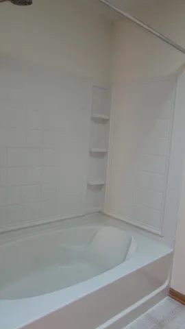 $389,000 | 21401 Prestwick Drive, Crest Hill, IL 60403