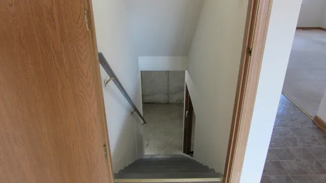 $389,000 | 21401 Prestwick Drive, Crest Hill, IL 60403