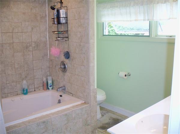 69 Maple Road Tewksbury, MA 01876 - Photo 14 of 21 Gallery Image 14