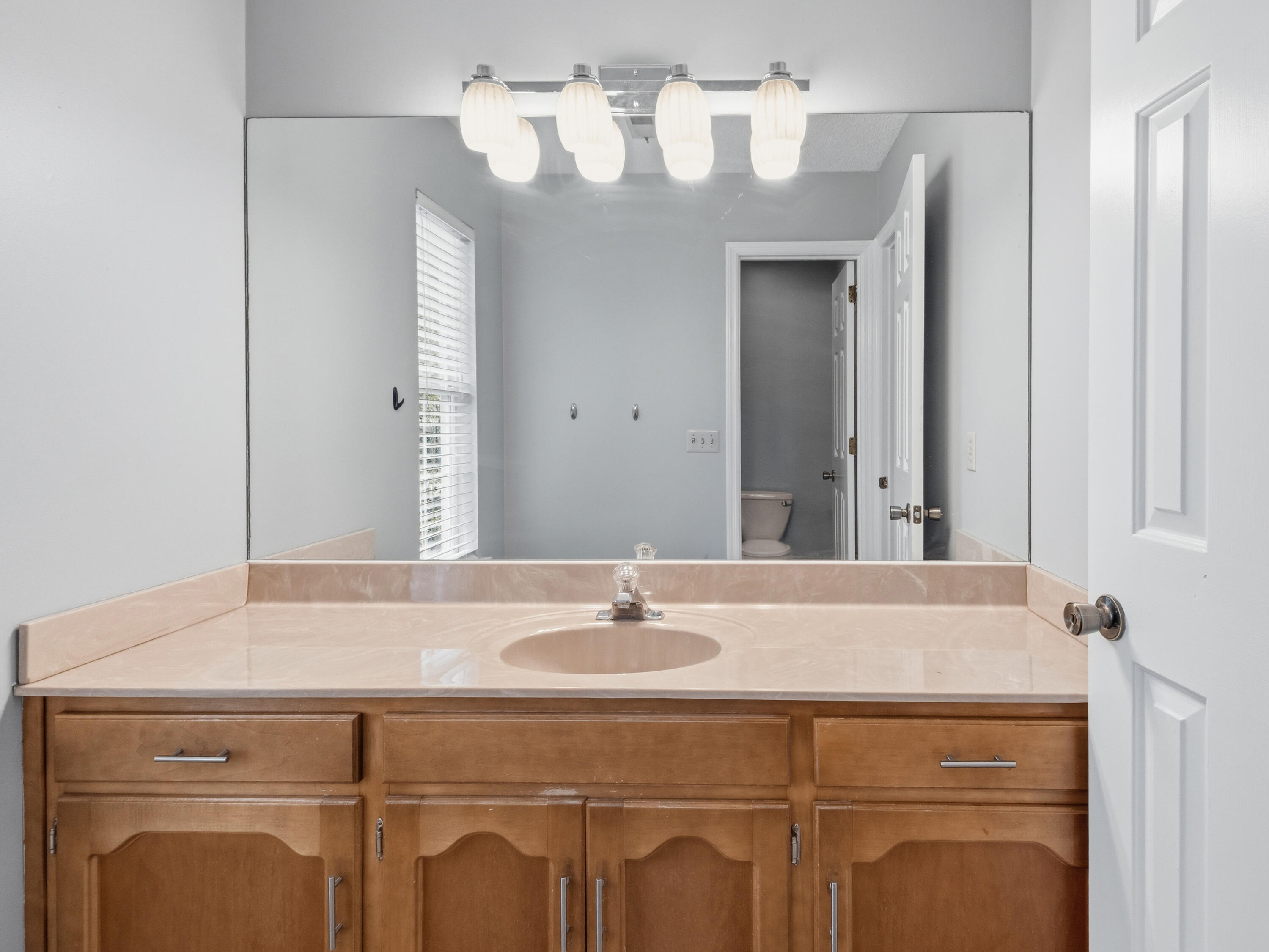 9002 Quail Run Drive Chattanooga, TN 37421 - Photo 17 of 19 Second Bath