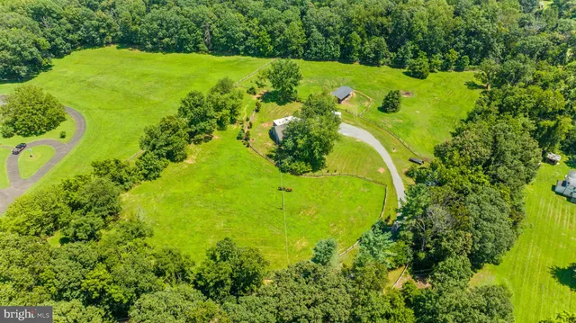 $775,000 | 9467 Old Waterloo Road, Warrenton, VA 20186